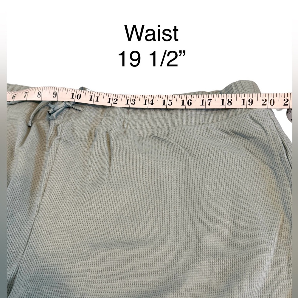 Victoria’s Secret - Glow Waffle Henley Thermal Jogger PJ’s Set - Picture 11 of 16